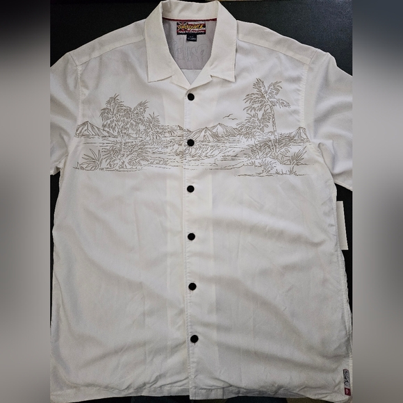 NWT - Quicksilver White Button Up Camp Shirt - Size L - Picture 1 of 13